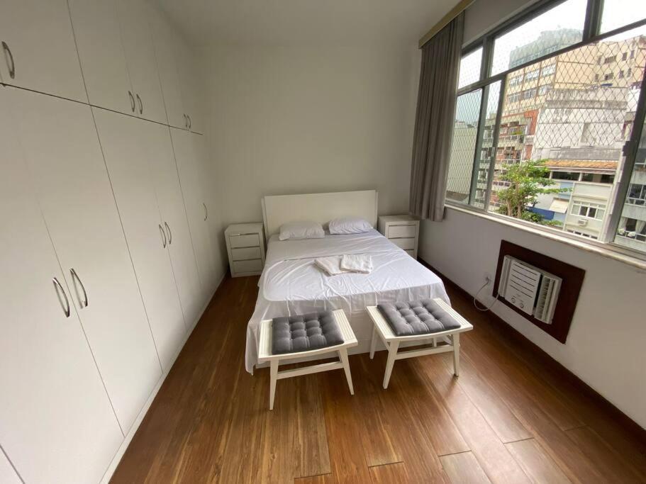Appartamento Ipanema Alto Padrao, 03 Quartos Com Suite, 03 Banheiros, Portaria 24h